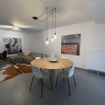 Apartment With Free Covered Parking - City Center ヘント エクステリア 写真