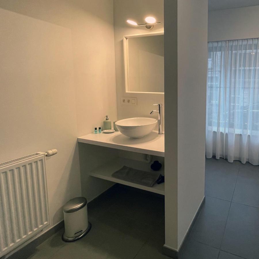 Apartment With Free Covered Parking - City Center ヘント エクステリア 写真